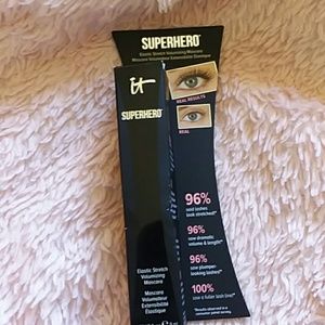 It cosmetics Superhero mascara